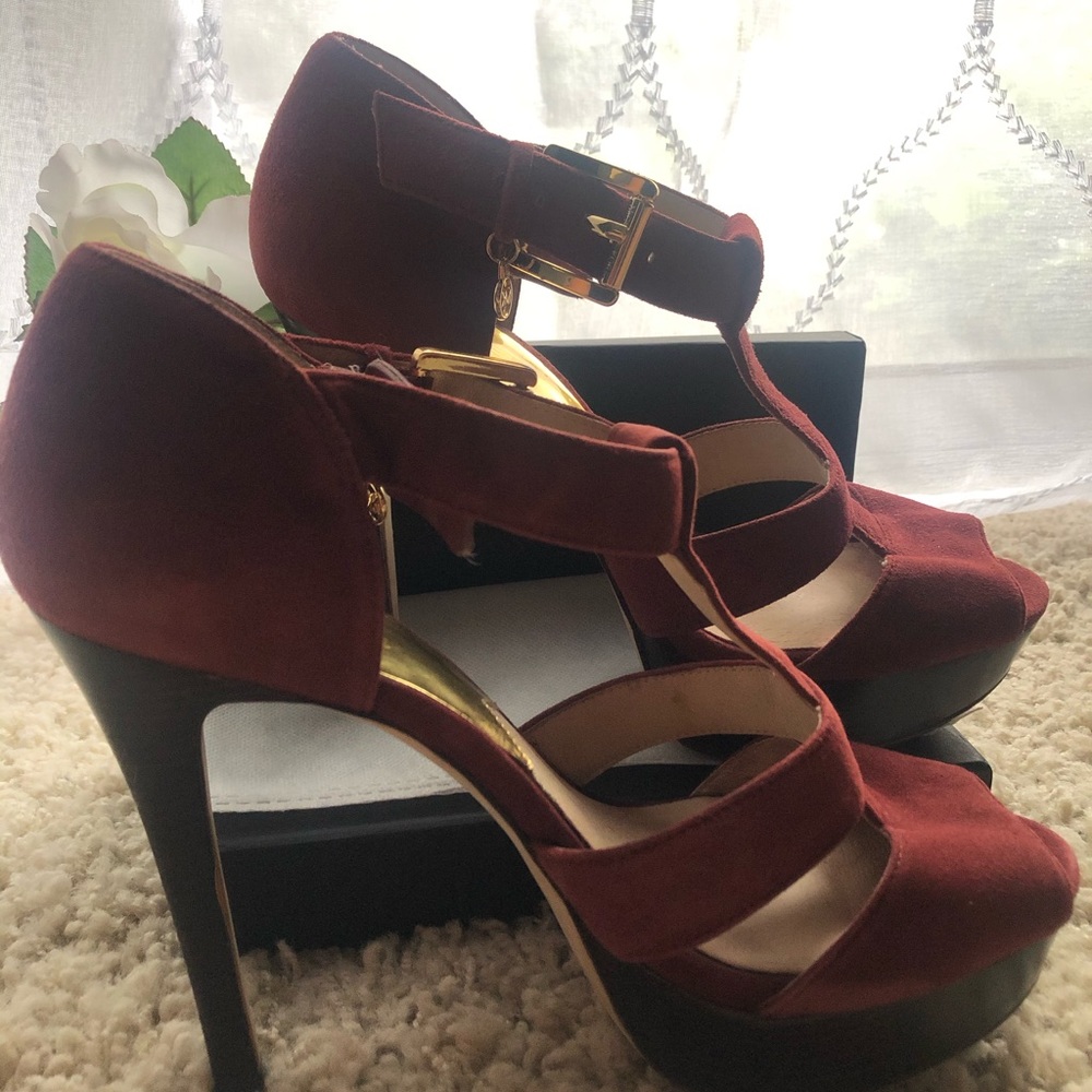 Mk Heels - image 1